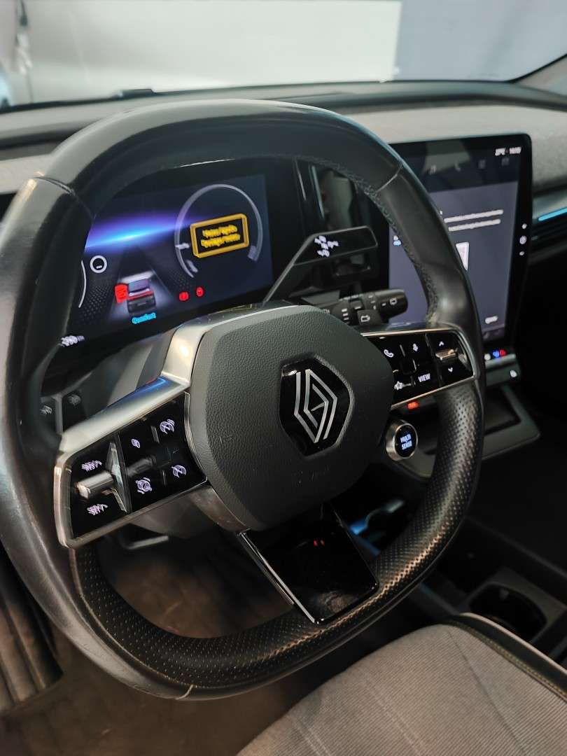 renault-megane-e-tech-2023-eletrico-0cc