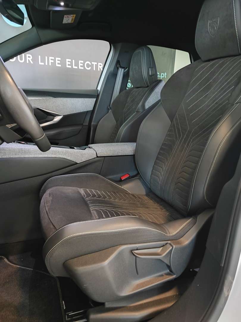 peugeot-e-3008-2024-eletrico-0cc
