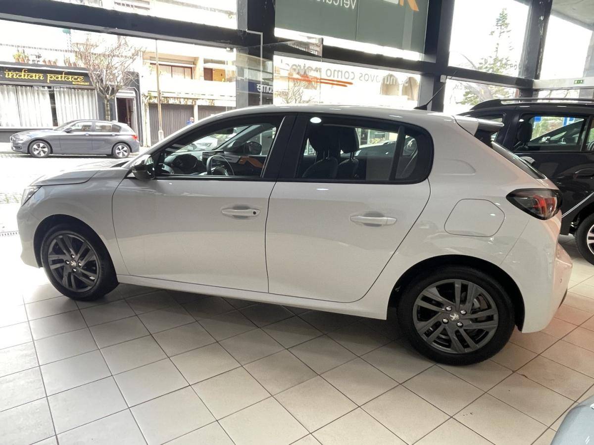 peugeot-208-2022-diesel-1499cc