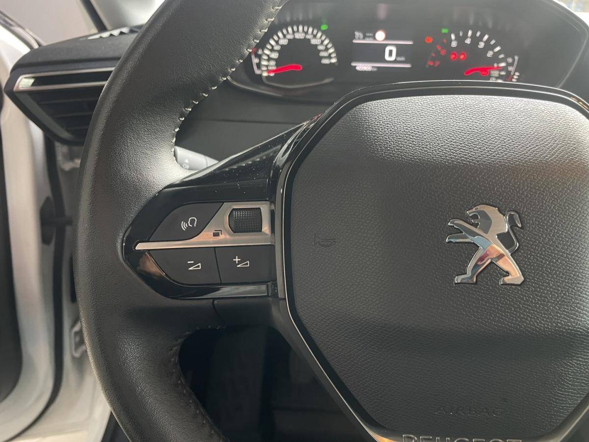 peugeot-208-2022-diesel-1499cc