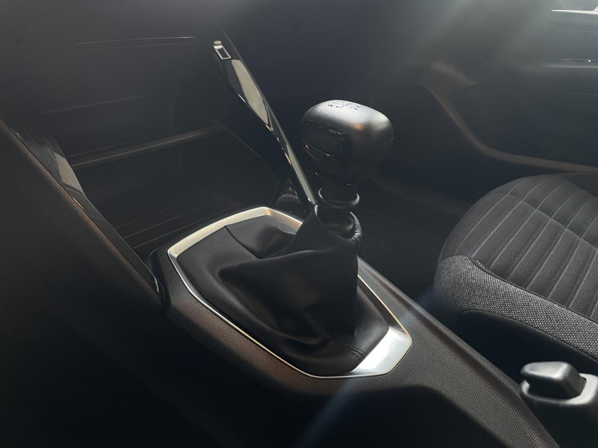 peugeot-208-2022-diesel-1499cc