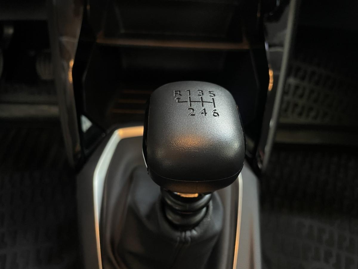 peugeot-208-2022-diesel-1499cc