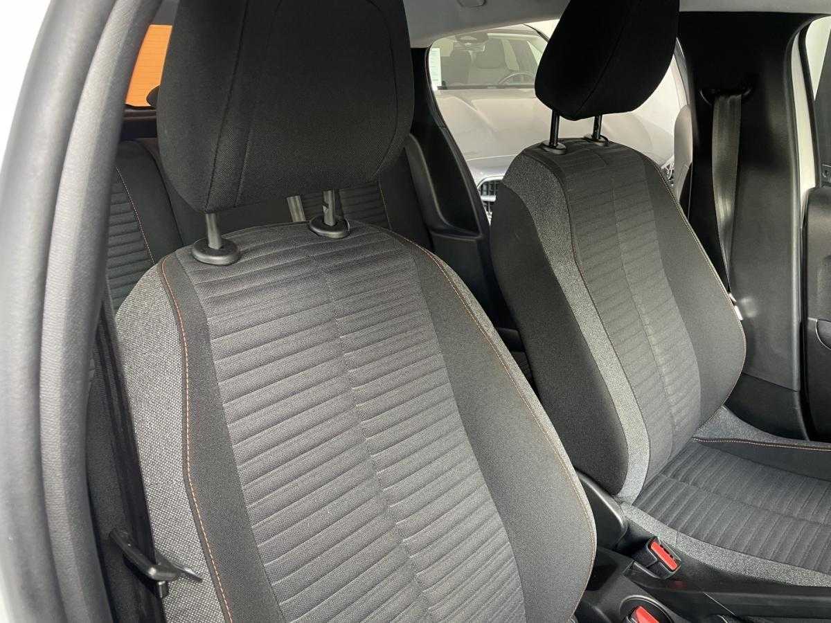 peugeot-208-2022-diesel-1499cc
