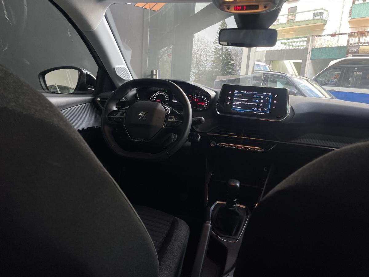 peugeot-208-2022-diesel-1499cc