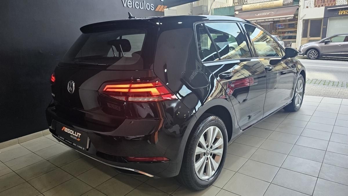 volkswagen-golf-2019-diesel-1598cc