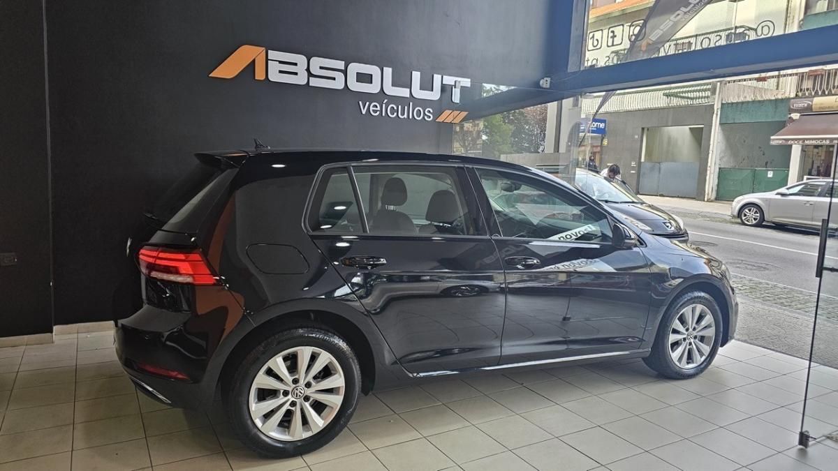 volkswagen-golf-2019-diesel-1598cc