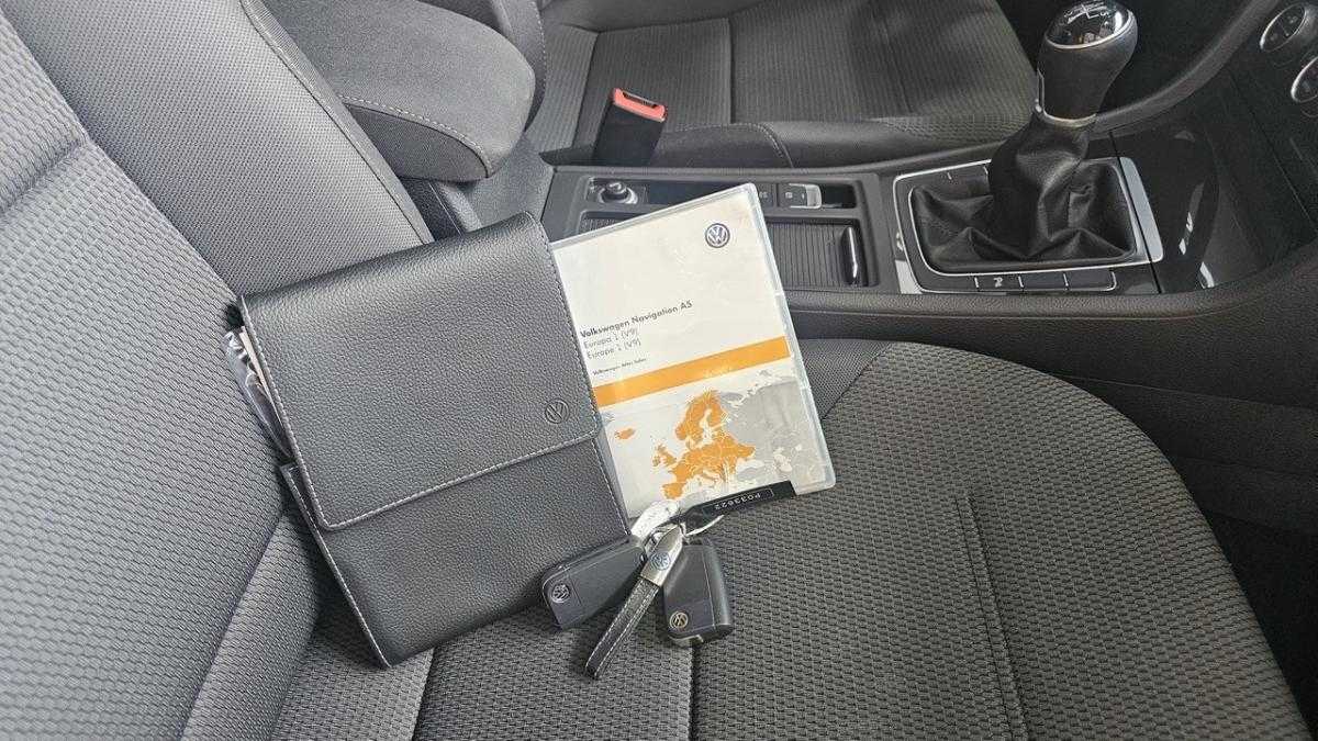 volkswagen-golf-2019-diesel-1598cc