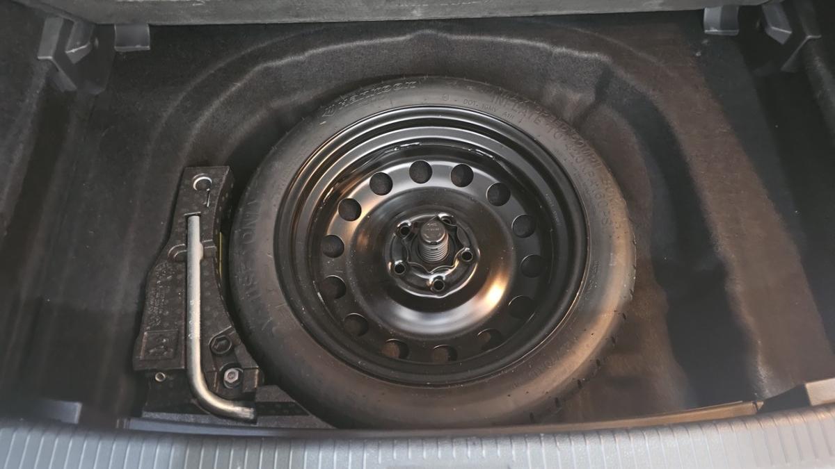 volkswagen-golf-2019-diesel-1598cc