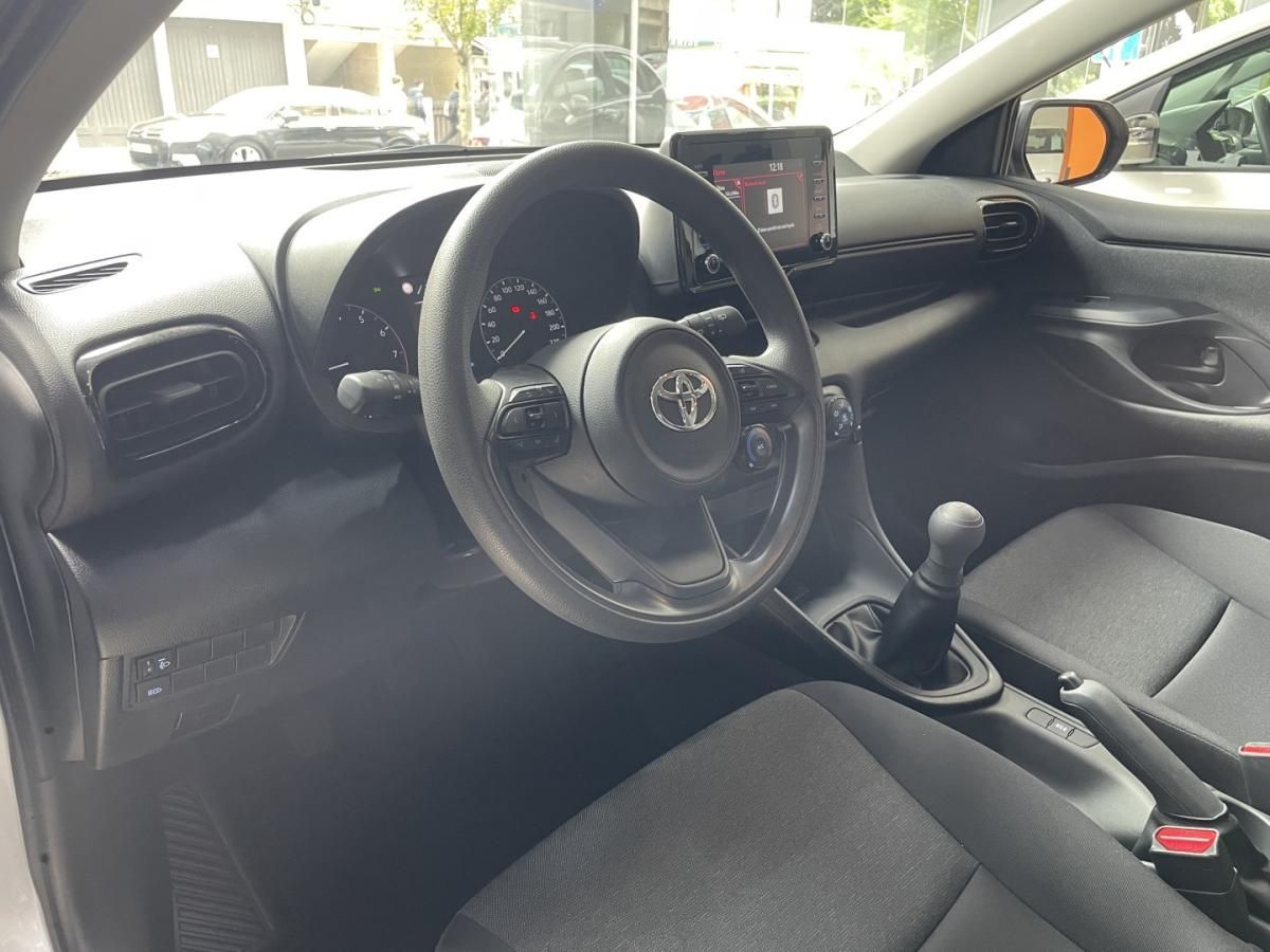 toyota-yaris-2021-gasolina-998cc