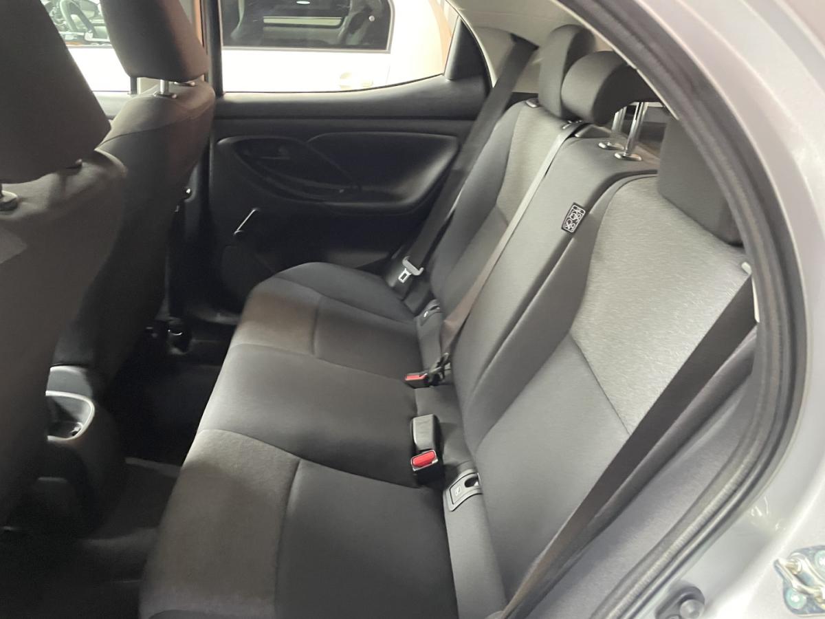 toyota-yaris-2021-gasolina-998cc