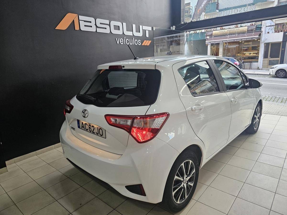 toyota-yaris-2020-gasolina-998cc