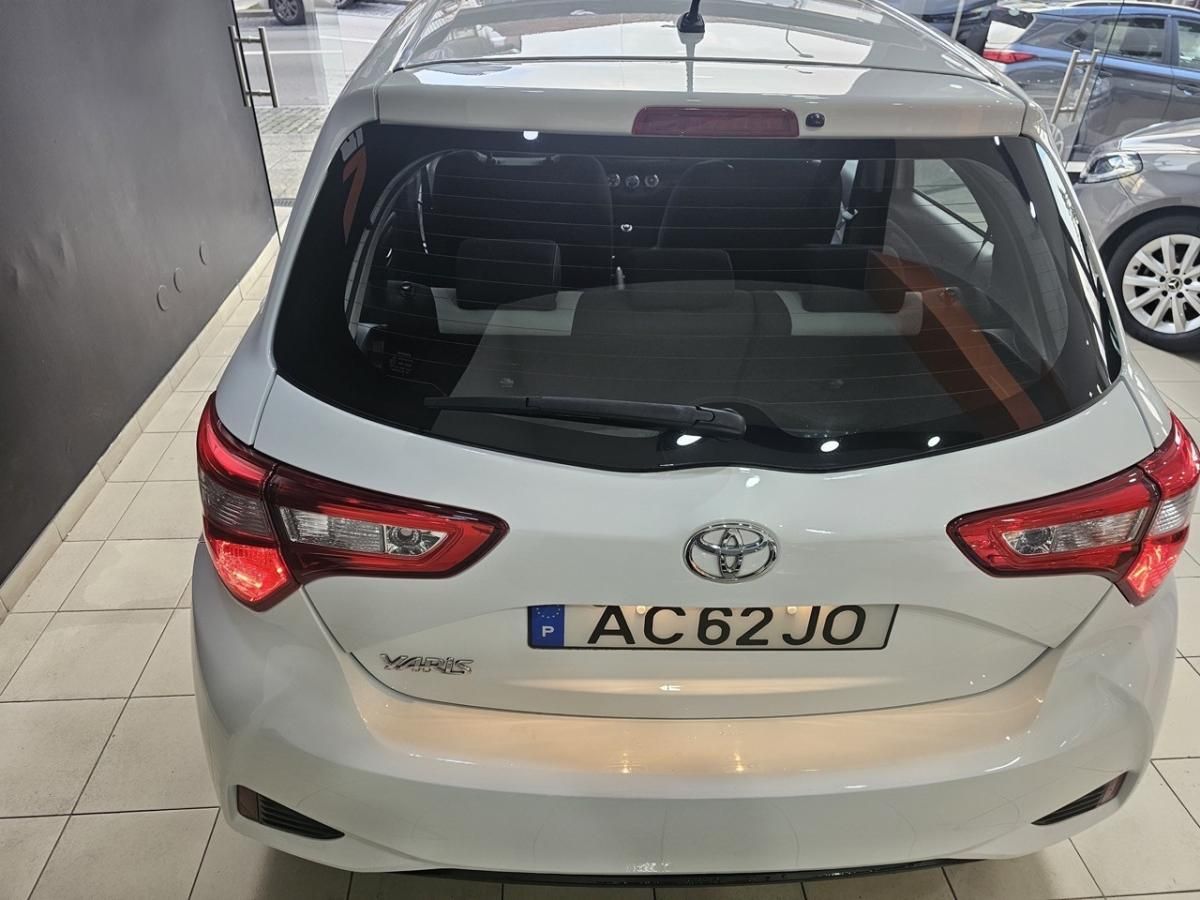 toyota-yaris-2020-gasolina-998cc