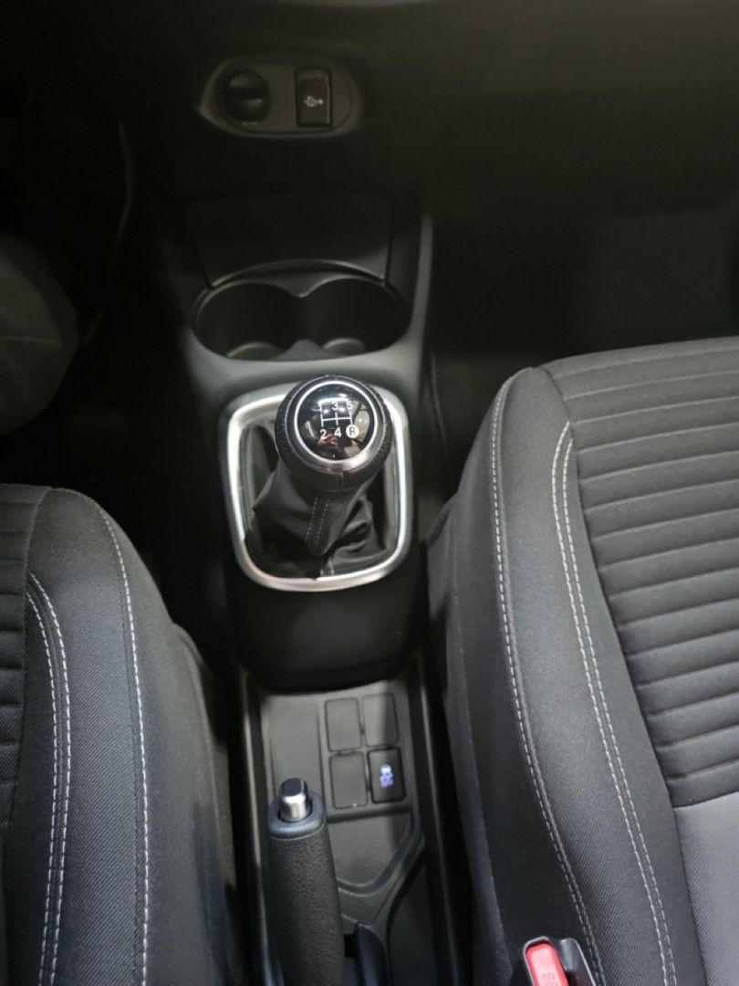 toyota-yaris-2020-gasolina-998cc