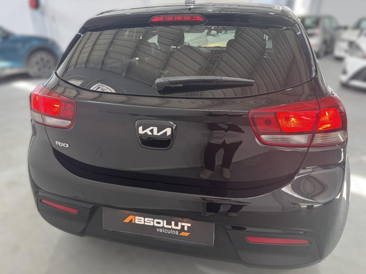 kia-rio-2022-gasolina-998cc
