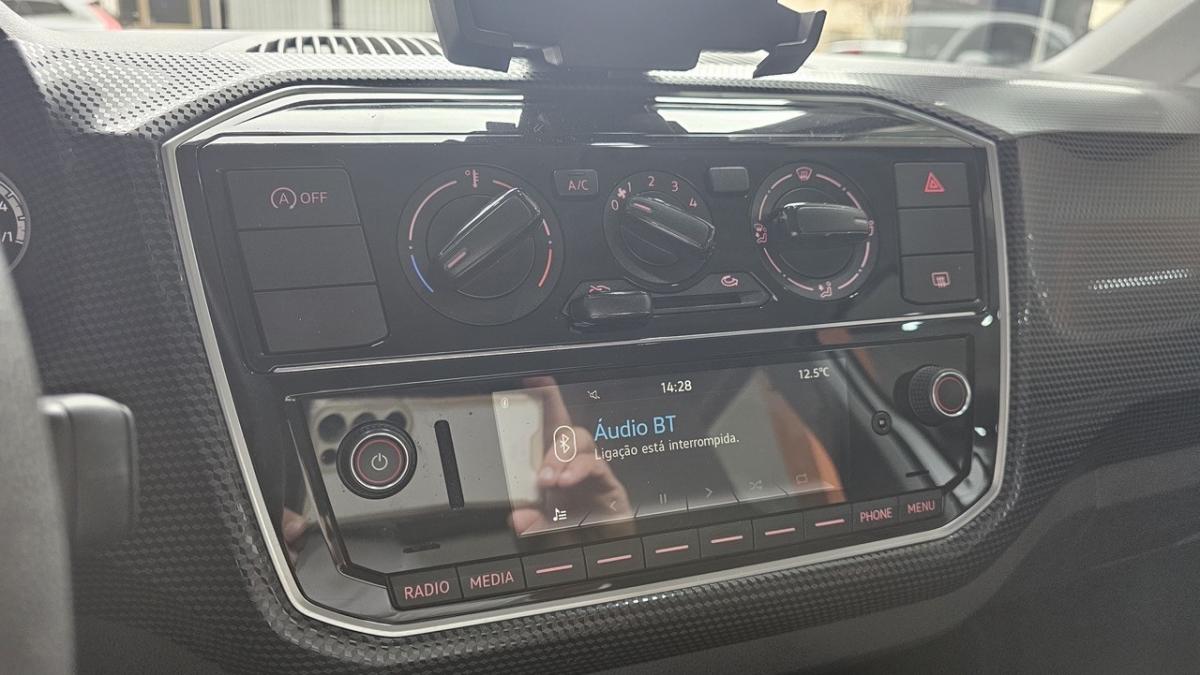 volkswagen-up-2017-gasolina-999cc