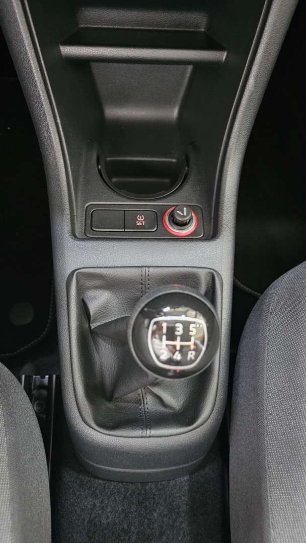 volkswagen-up-2017-gasolina-999cc
