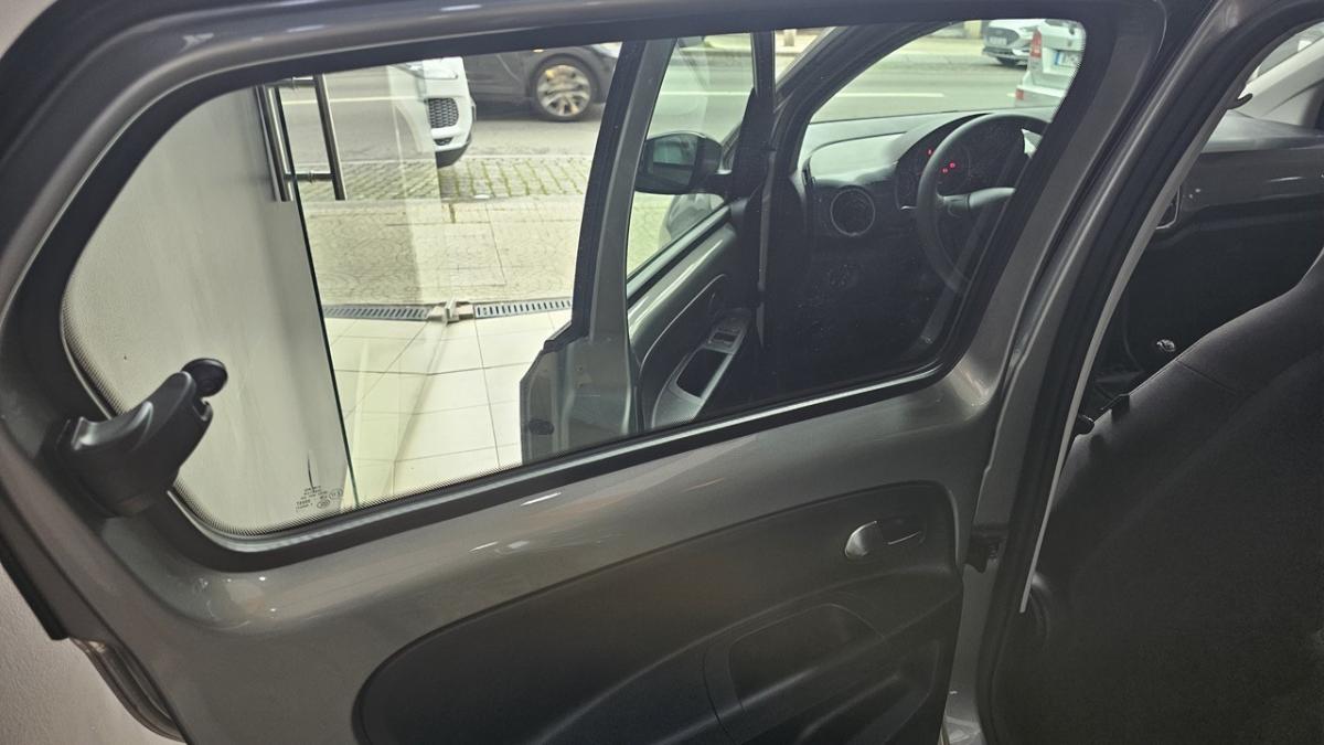 volkswagen-up-2017-gasolina-999cc