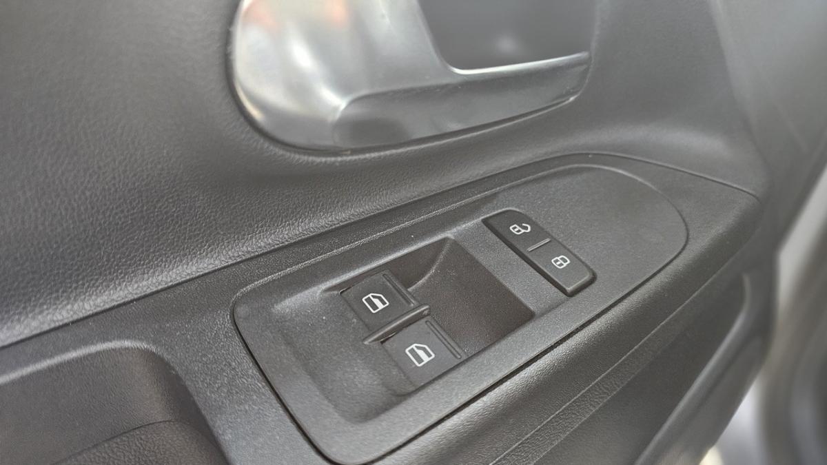 volkswagen-up-2017-gasolina-999cc