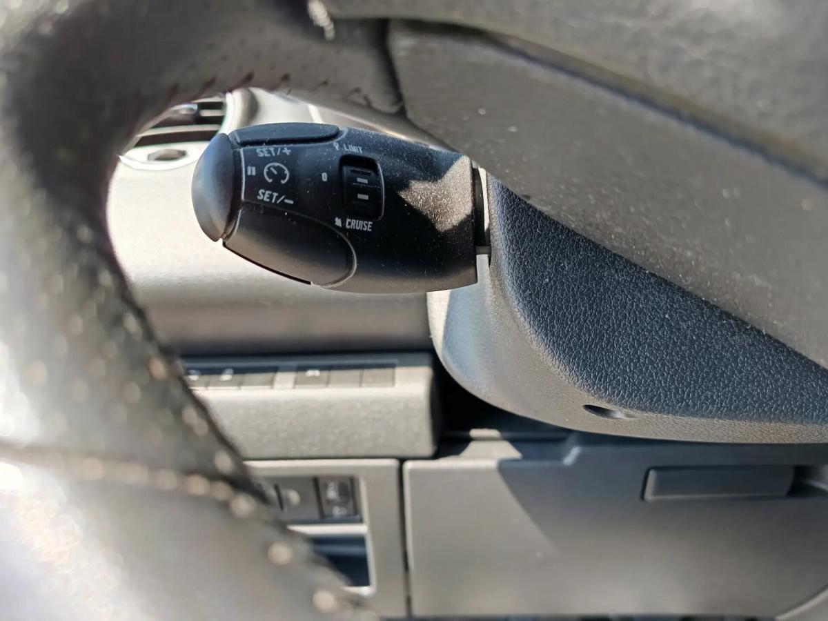 peugeot-5008-2014-diesel-1560cc