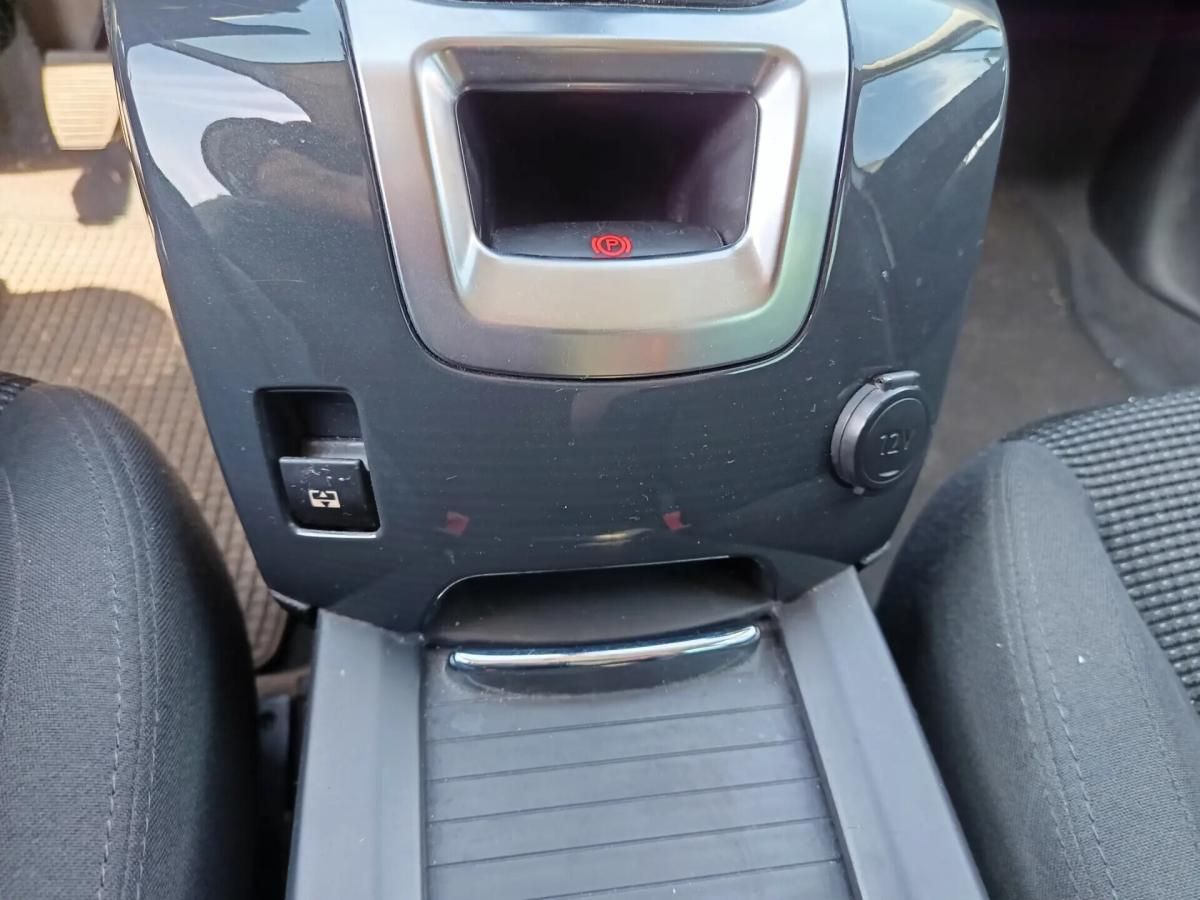 peugeot-5008-2014-diesel-1560cc