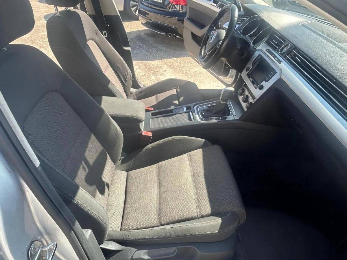 volkswagen-passat-variant-2015-diesel-1968cc