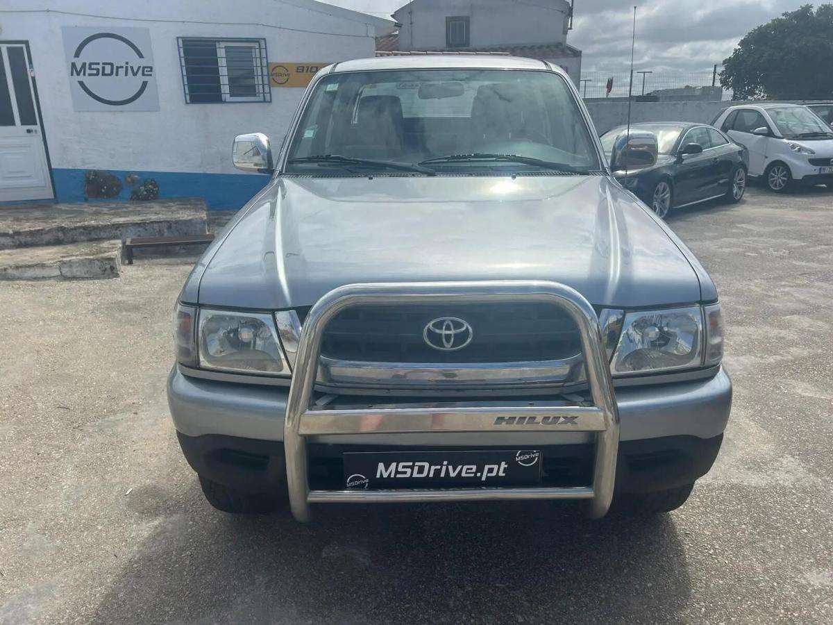 toyota-hilux-2002-diesel-2494cc