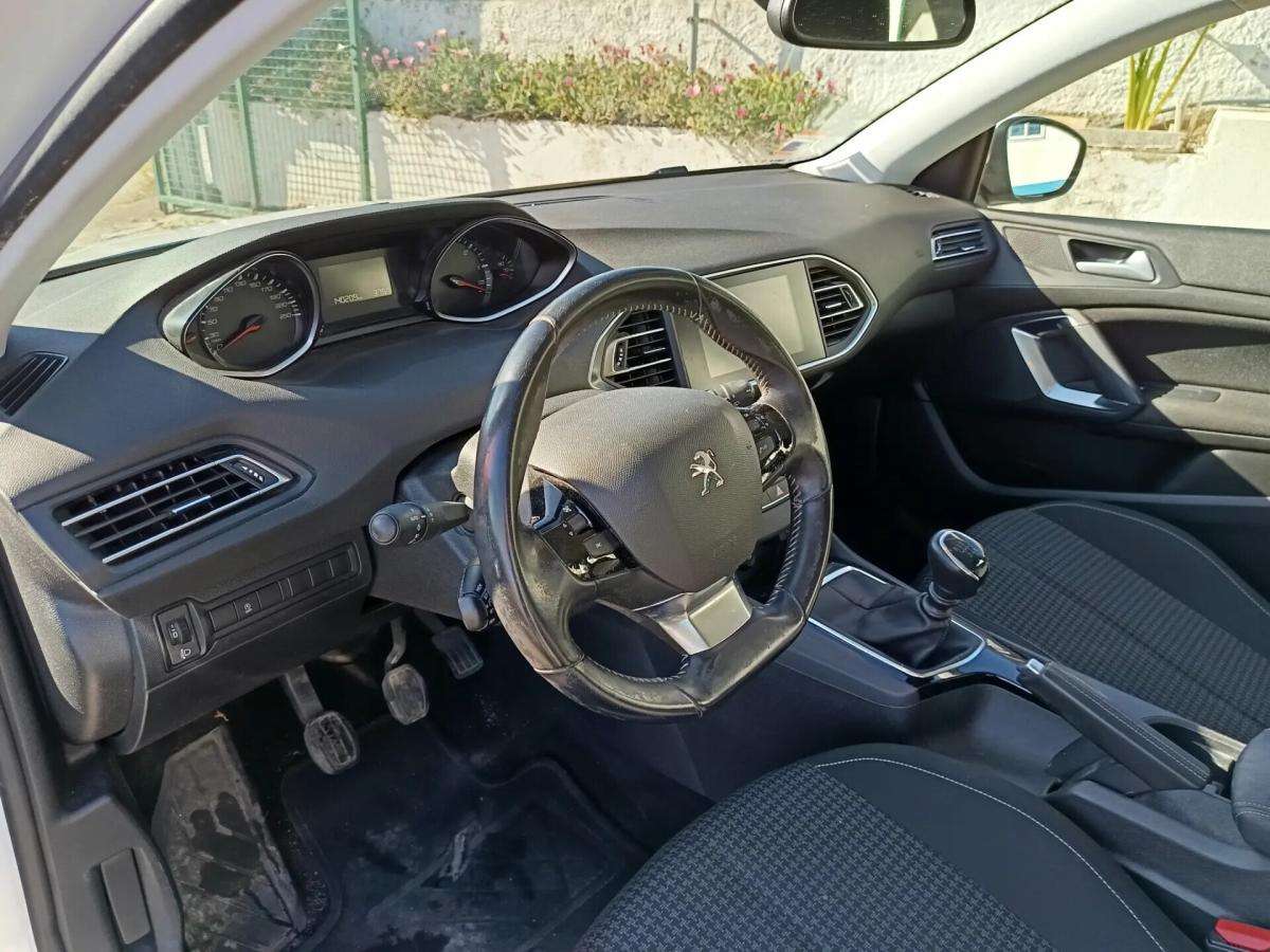 peugeot-308-2018-diesel-1499cc