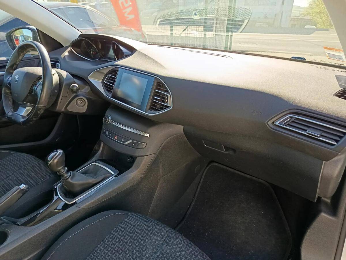 peugeot-308-2018-diesel-1499cc