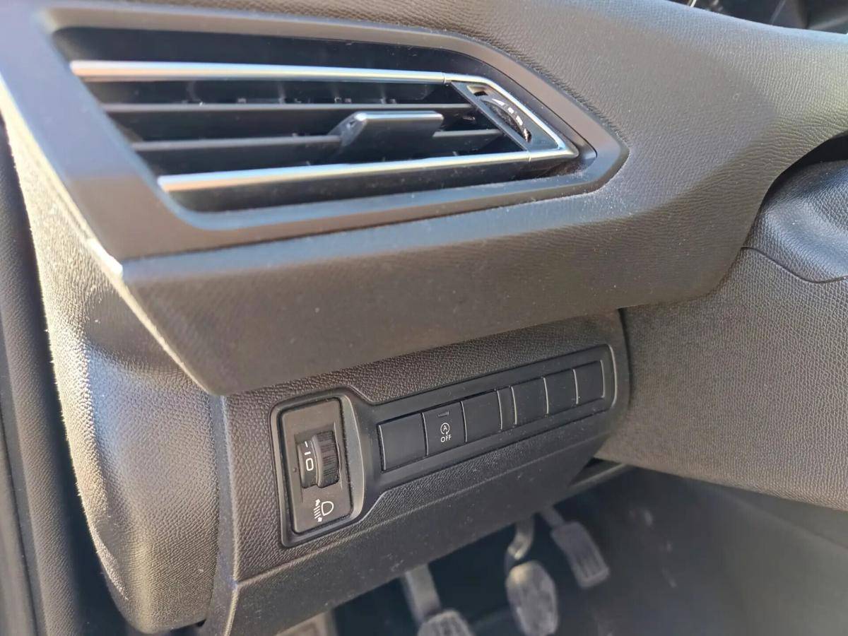 peugeot-308-2018-diesel-1499cc