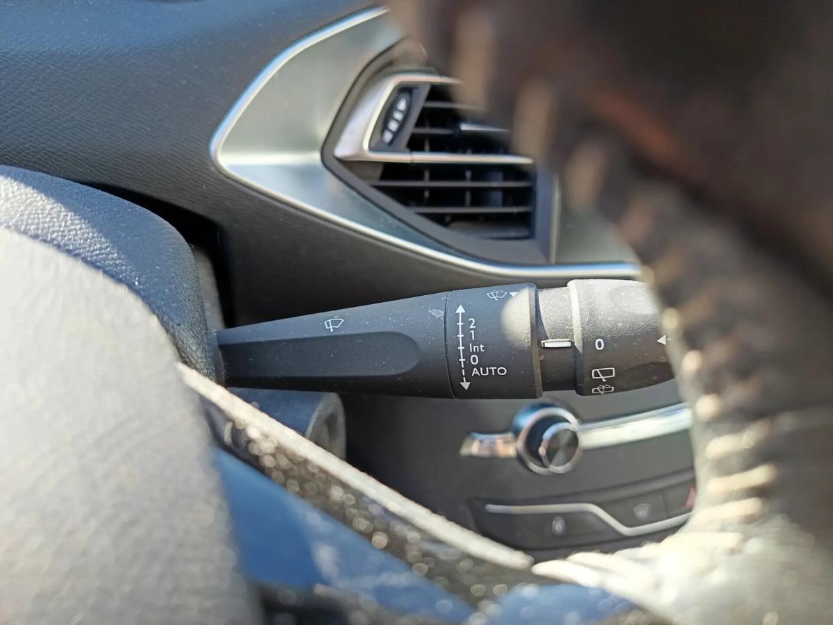 peugeot-308-2018-diesel-1499cc