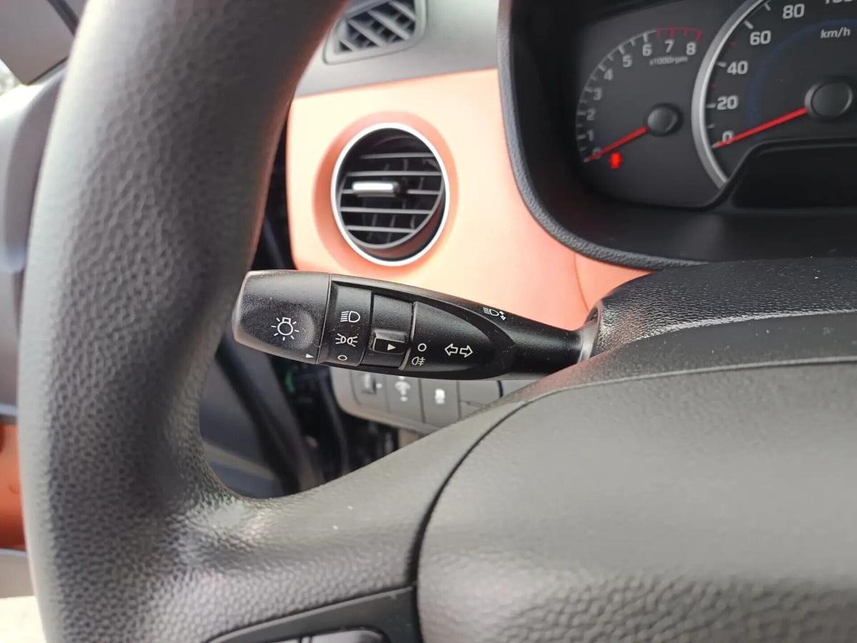 hyundai-i10-2015-gasolina-998cc