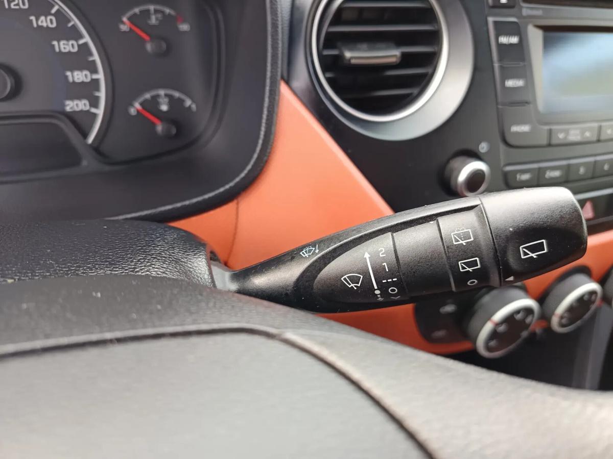 hyundai-i10-2015-gasolina-998cc