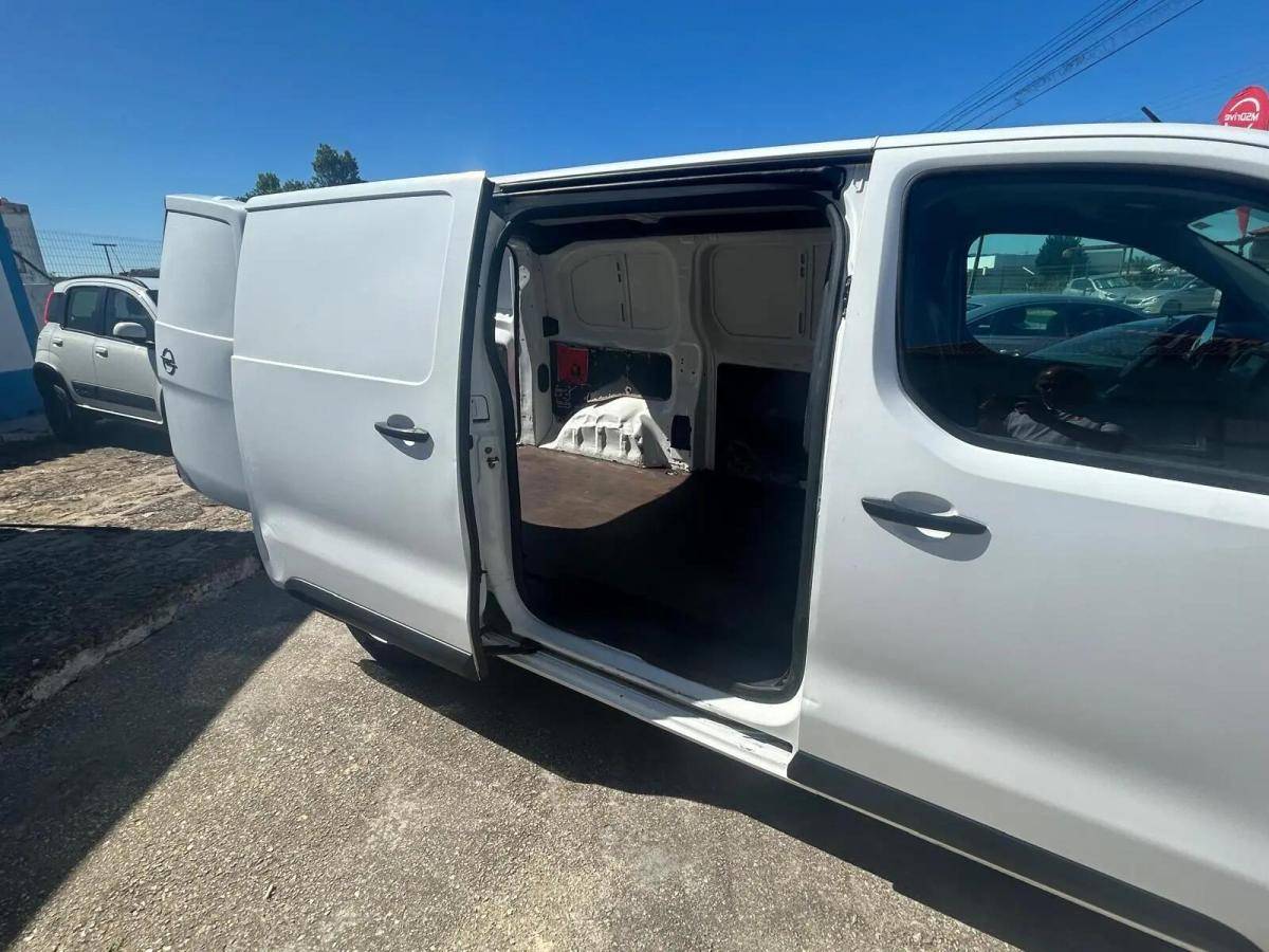 opel-vivaro-2019-diesel-1499cc