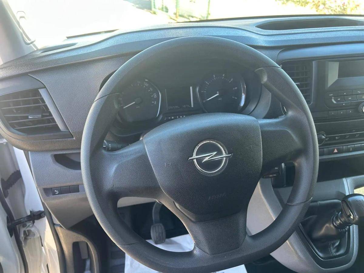 opel-vivaro-2019-diesel-1499cc