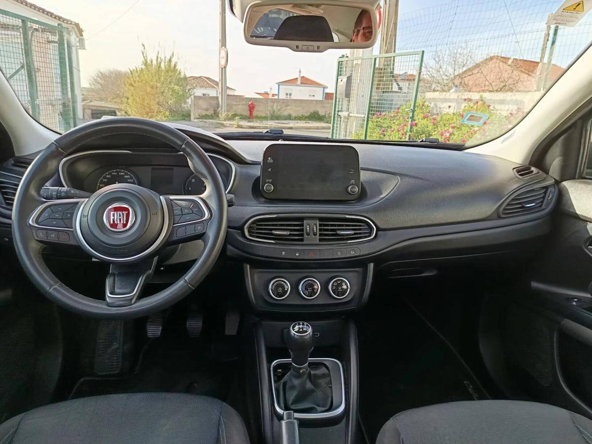 fiat-tipo-station-wagon-2021-gasolina-999cc