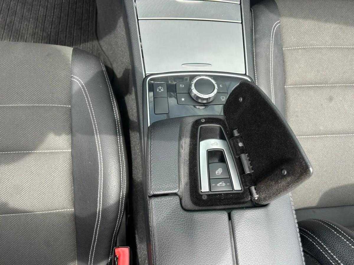mercedes-benz-classe-e-e-220-bluetec-2015-diesel-2143cc
