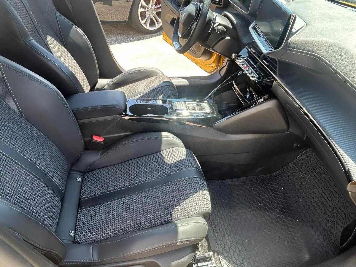 peugeot-208-2023-gasolina-1199cc