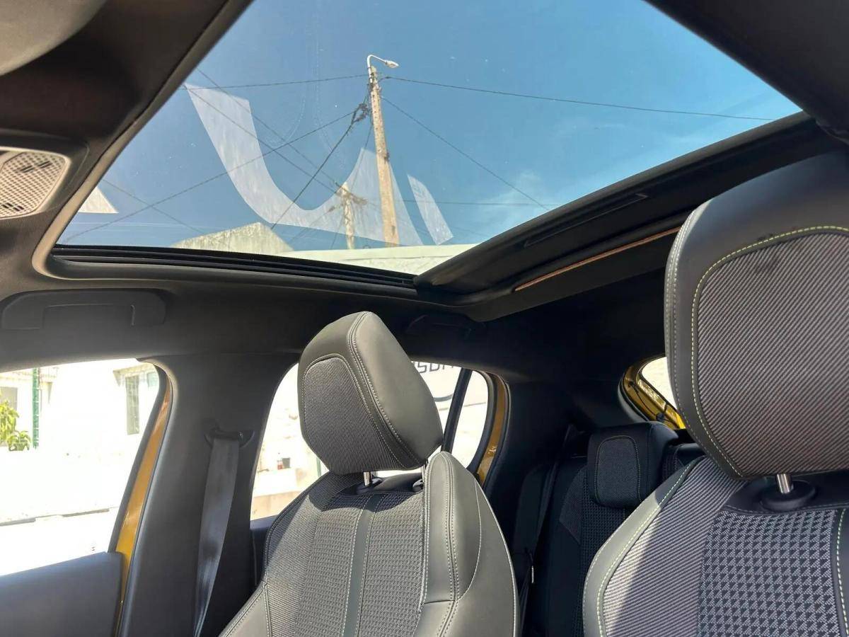 peugeot-208-2023-gasolina-1199cc
