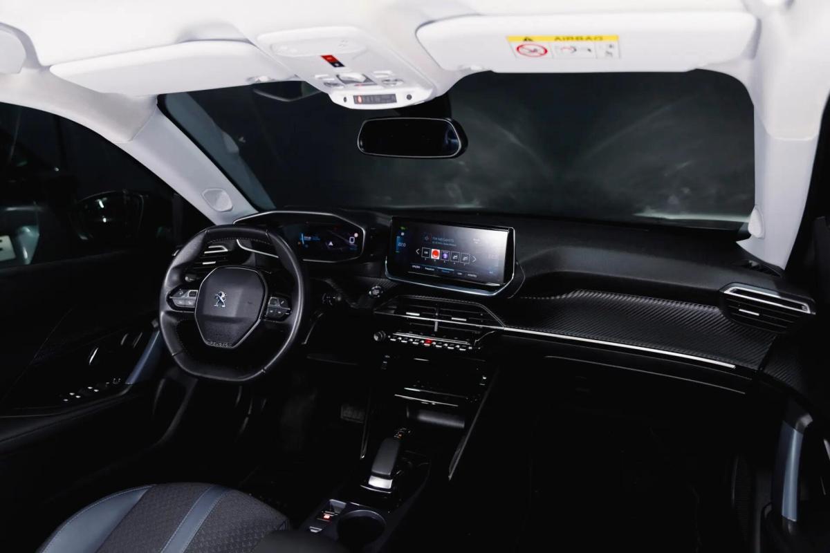 peugeot-e-2008-2021-eletrico-0cc