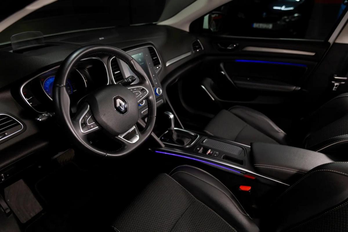 renault-megane-sport-tourer-2017-gasolina-1197cc