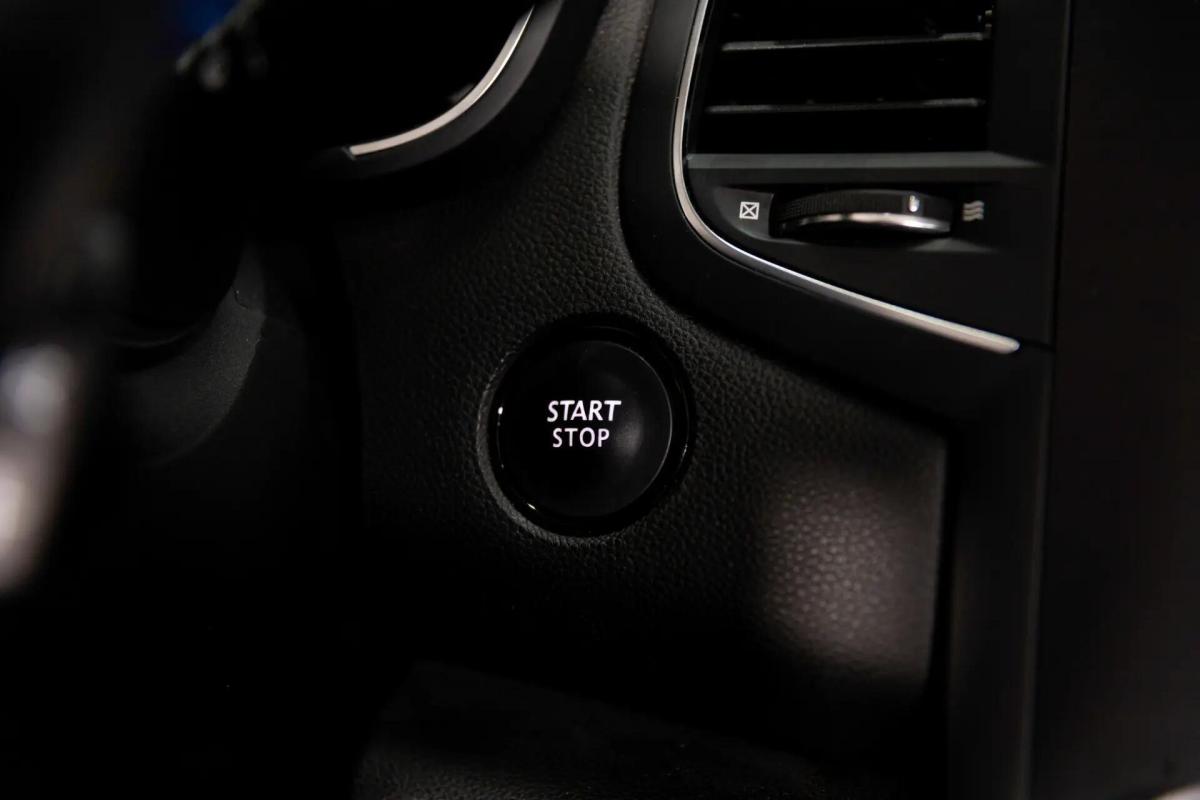 renault-megane-sport-tourer-2017-gasolina-1197cc