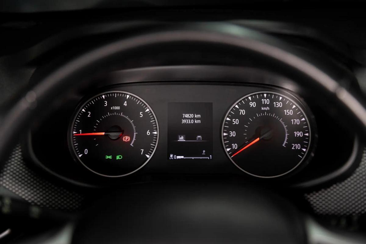 dacia-sandero-2023-gpl-999cc