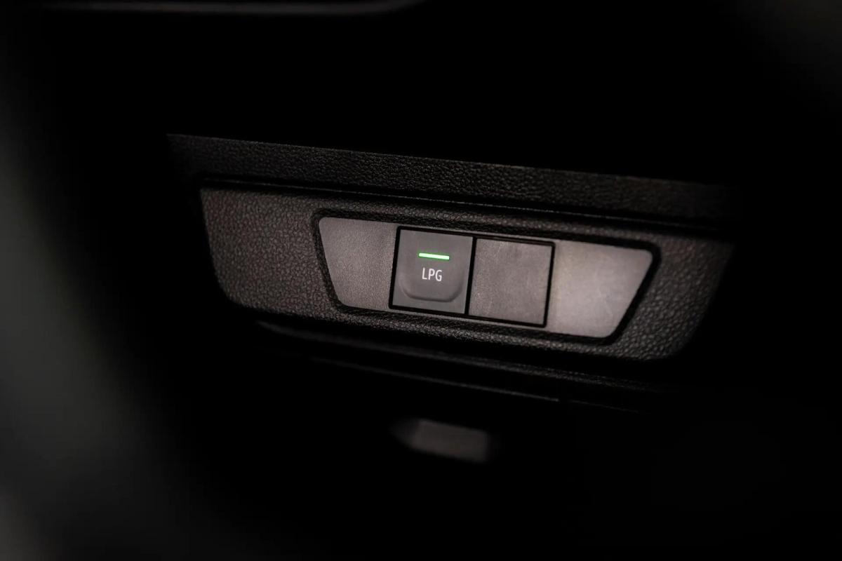 dacia-sandero-2023-gpl-999cc