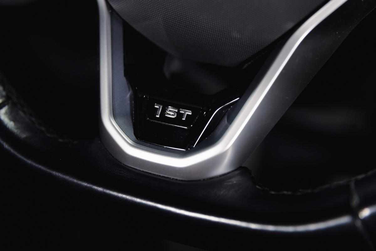 volkswagen-id-4-pro-performance-77-kwh-2021-eletrico