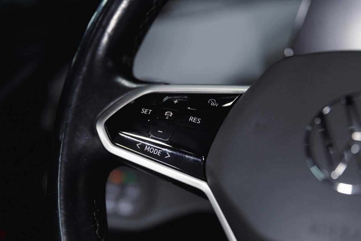 volkswagen-id-4-pro-performance-77-kwh-2021-eletrico