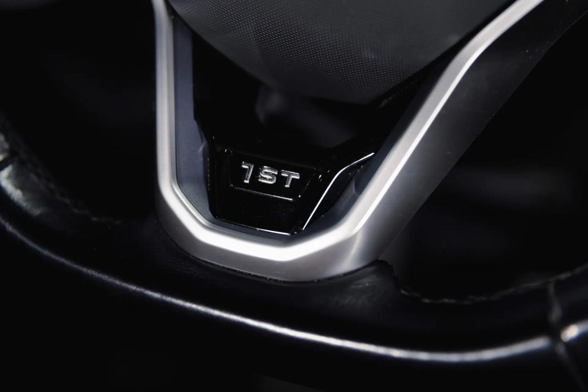 volkswagen-id-4-pro-performance-77-kwh-2021-eletrico