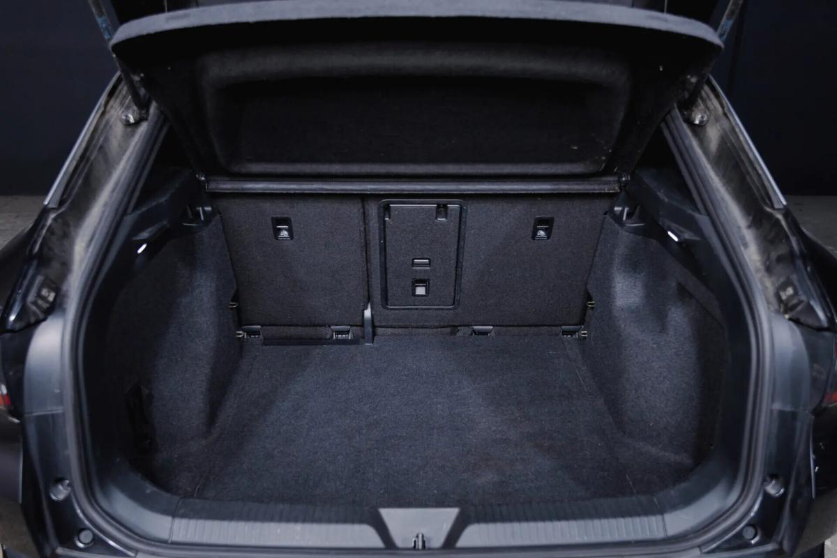 volkswagen-id-4-pro-performance-77-kwh-2021-eletrico