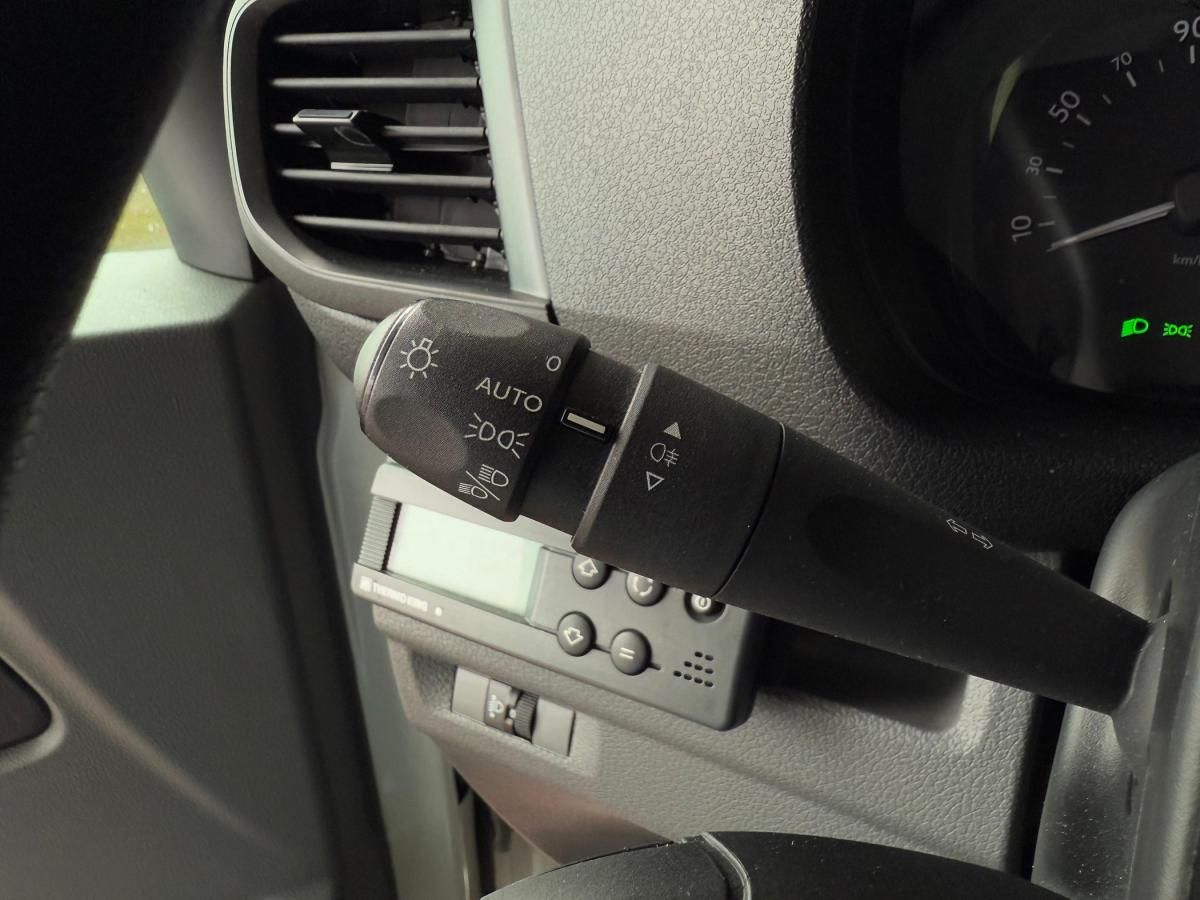 opel-vivaro-2020-diesel-1499cc