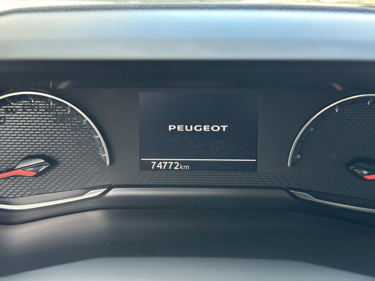 peugeot-2008-2022-diesel-1499cc