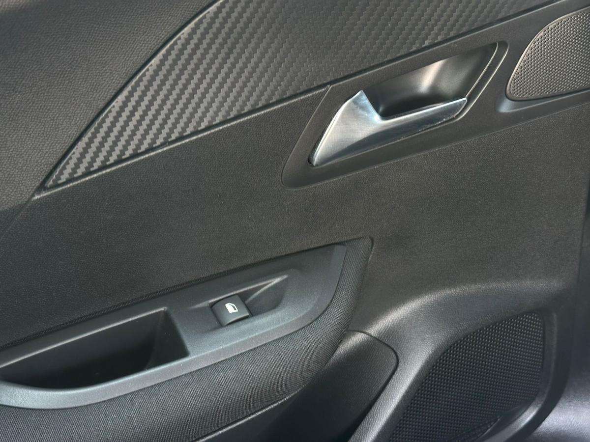 peugeot-2008-2022-diesel-1499cc